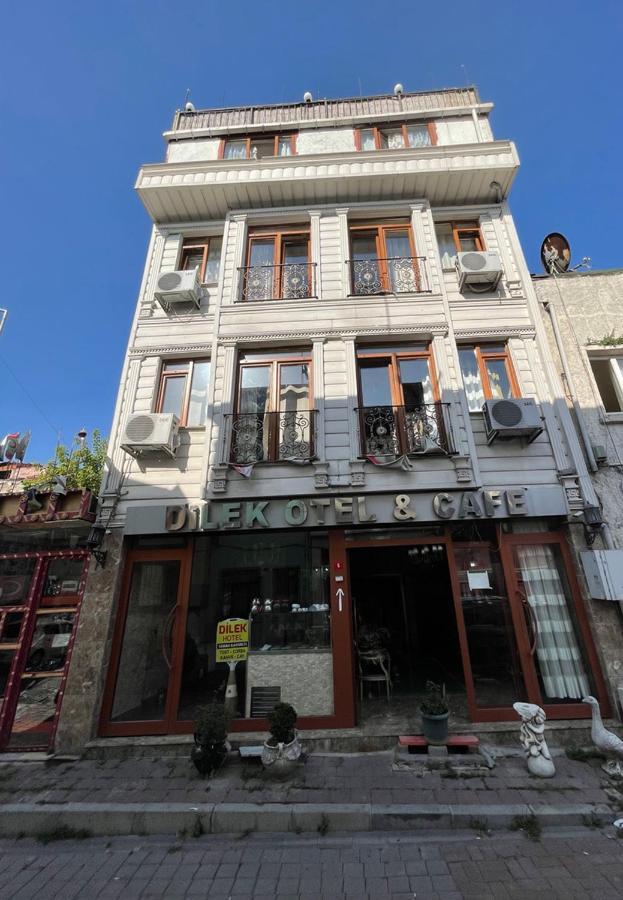 Dilek Hotel & Cafe Istanbul Exterior photo